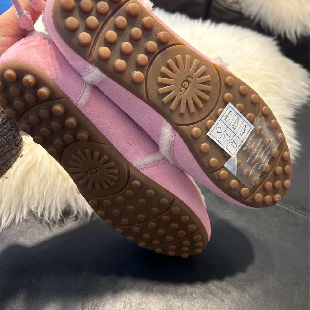UGG Pink Fuzzy Women's Slippers - Picture 4 of 7